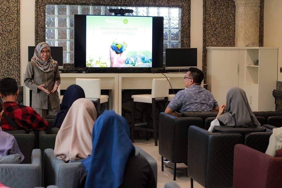 Internship Program Info Session at STIE Malangkucecwara (ABM)