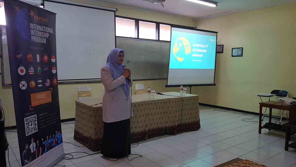 Internship Program Info Session at Univeritas Merdeka Malang